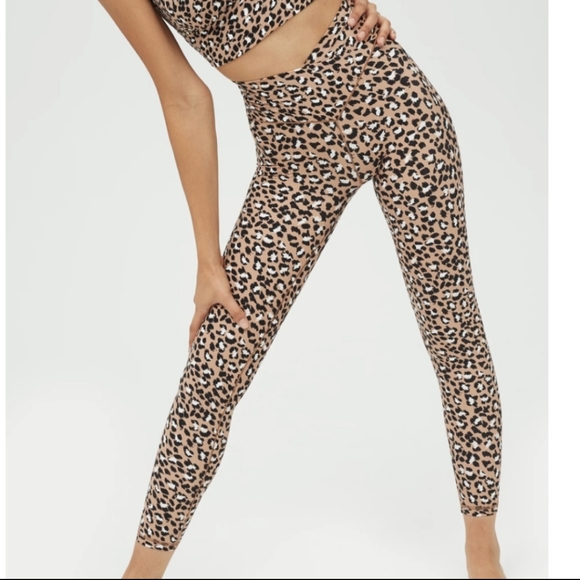 Aerie Real Me Crossover Leopard Leggings High Rise